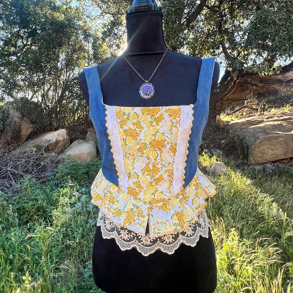 🌼The Marigold Corset Top